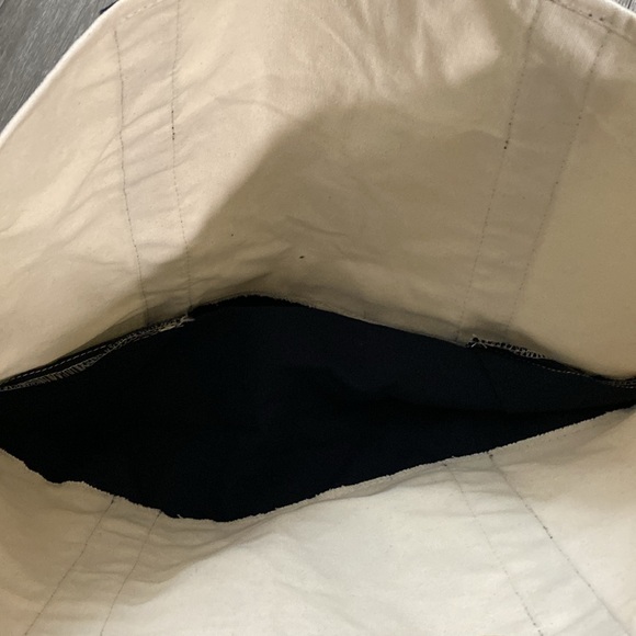 ❤️ Trader Joe’s Reusable Tote Bag NWT - Picture 6 of 6